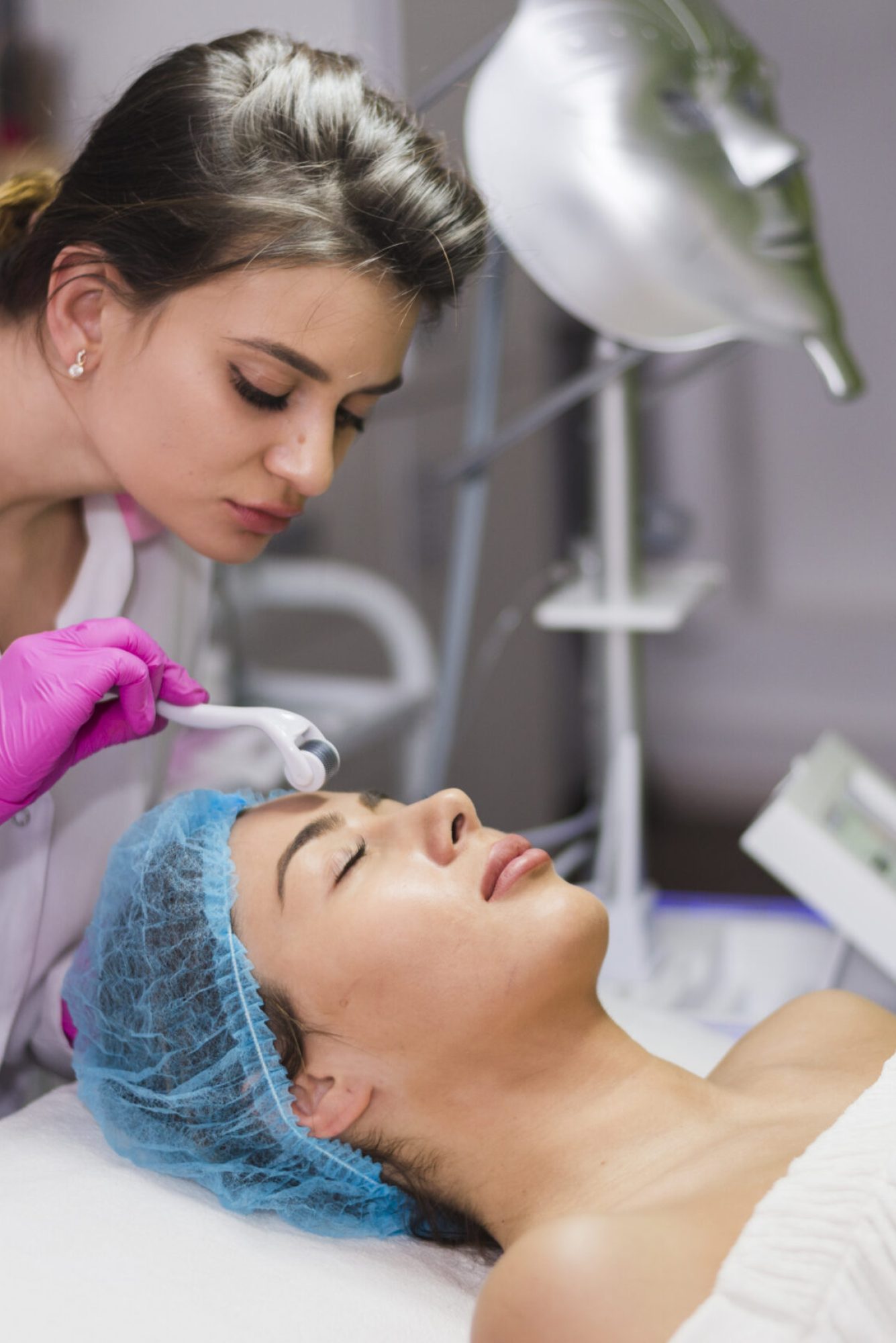 girl-receiving-facial-treatment-beauty-salon